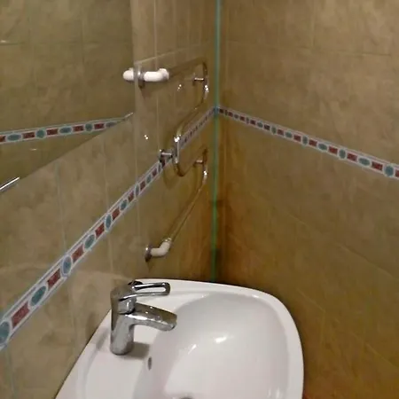 Mnogoborets F. Klub Vandrarhem *