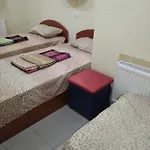 Auberge de jeunesse Mnogoborets F. Klub
