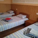 Mnogoborets F. Klub Auberge de jeunesse *