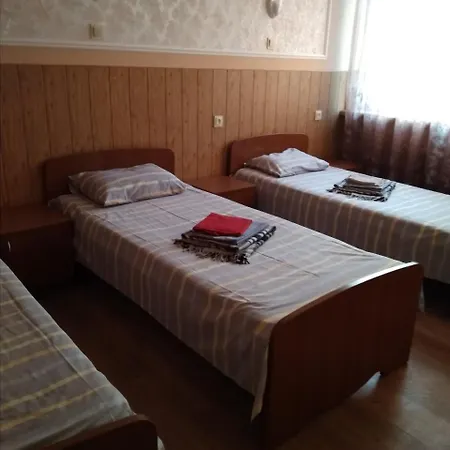 Mnogoborets F. Klub * オデッサ