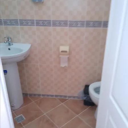 Mnogoborets F. Klub Ostello