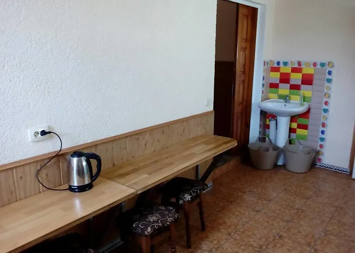 Mnogoborets F. Klub Hostel *