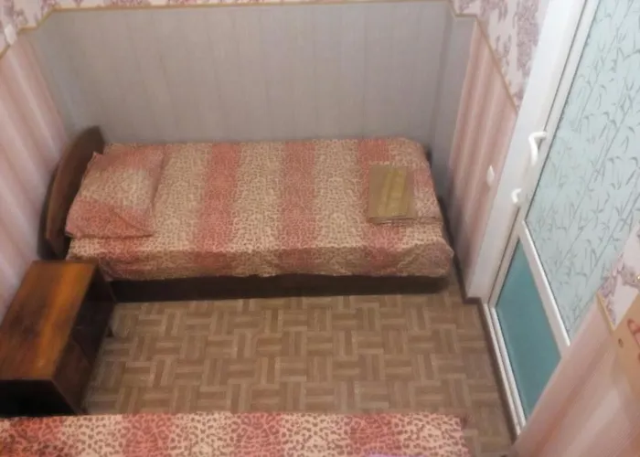 Mnogoborets F. Klub Хостел