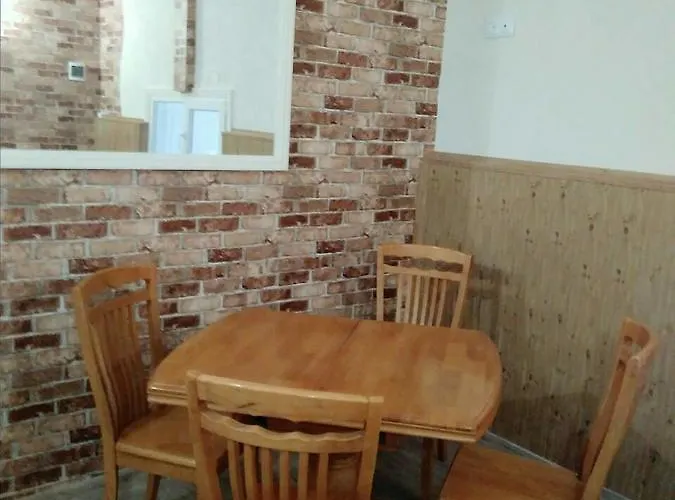 Auberge de jeunesse Mnogoborets F. Klub